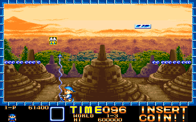 Play Super Pang (Japan 901023) Now -  :xxx - :yyy Game Screenshot