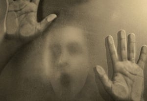 Play Creepy Granny Scream: Scary Horror Game Now